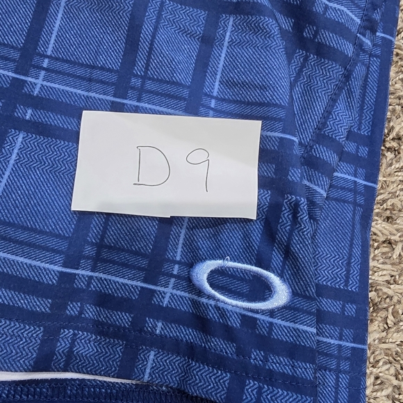 Oakley Golf Shorts Mens W 28 Blue Check Hybrid Quick Dry Stretch - Picture 6 of 6